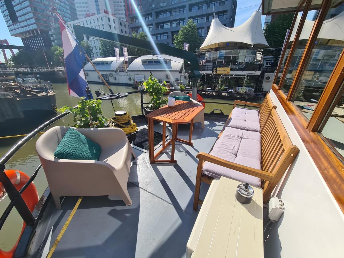 De Coaster & Aquarium Ponton Otel Rotterdam Dış mekan fotoğraf